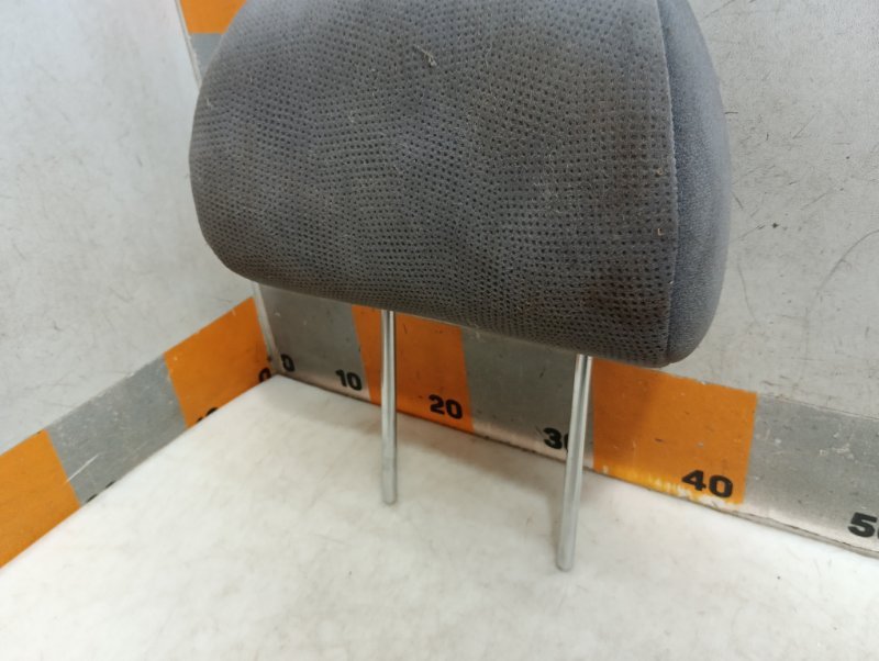 Подголовник сиденья