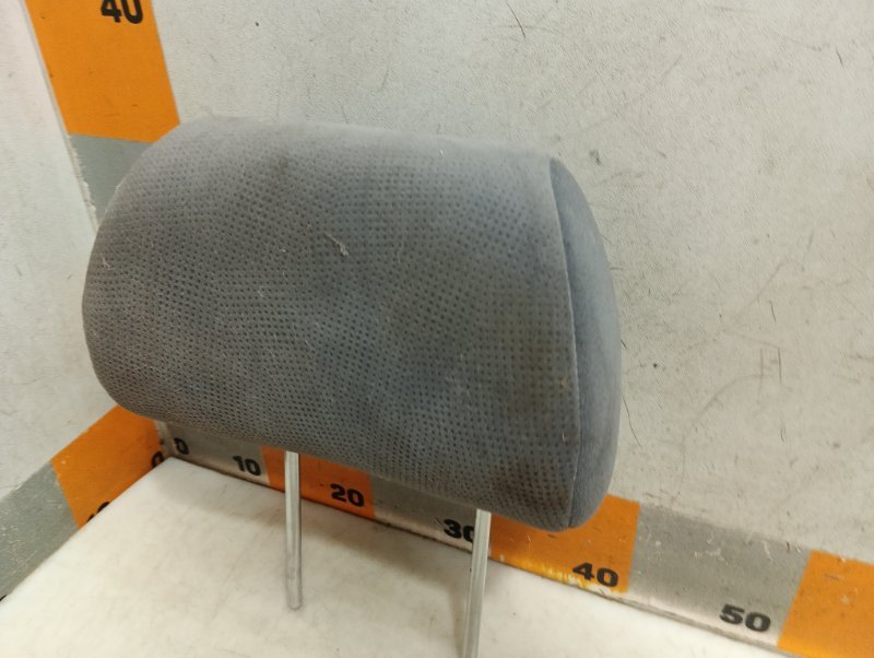 Подголовник сиденья