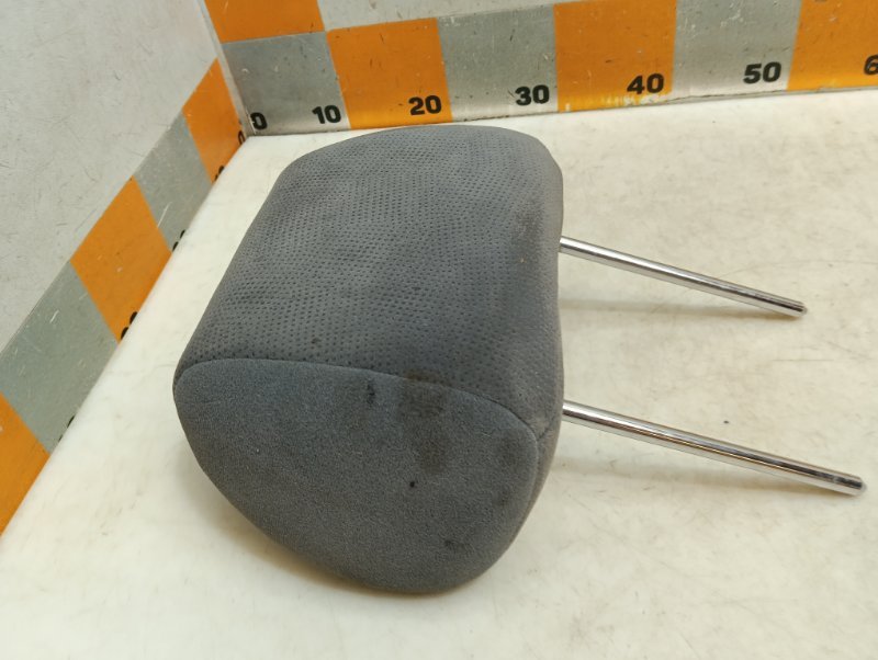 Подголовник сиденья