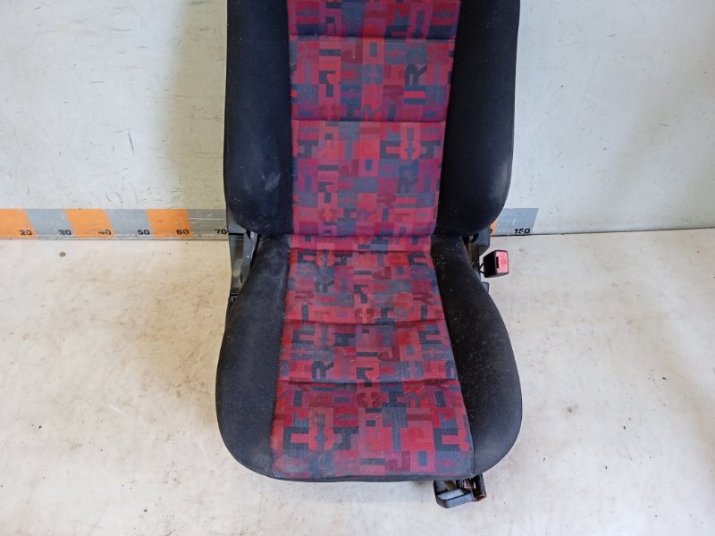 Сиденье переднее правое