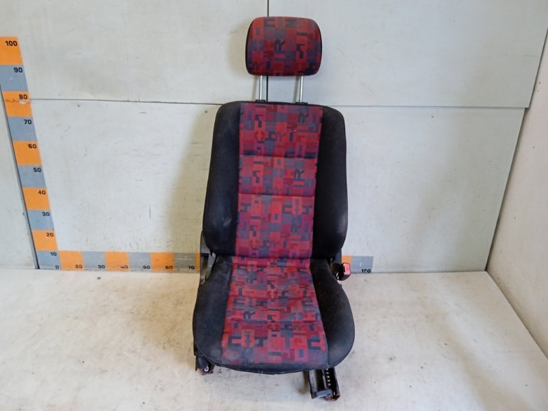 Сиденье переднее правое