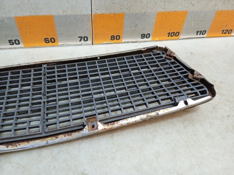 Решетка радиатора