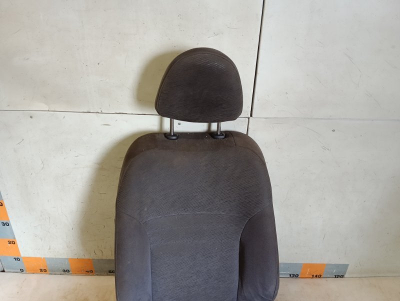 Сиденье переднее левое