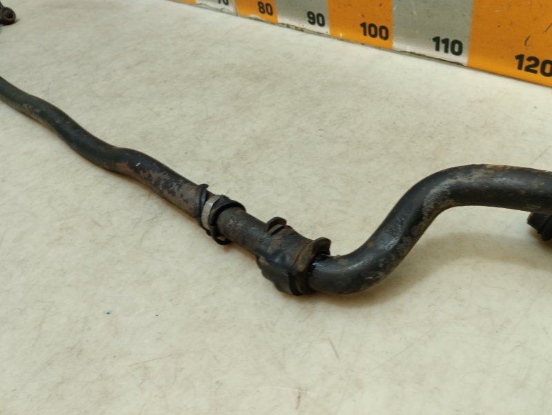 Стабилизатор передний