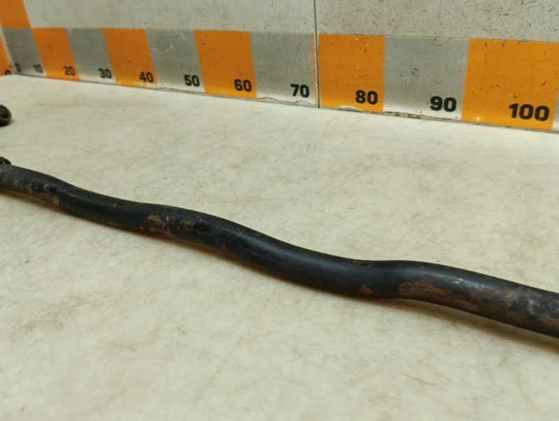 Стабилизатор передний