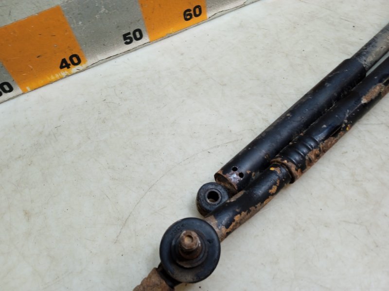 Тяга рулевая