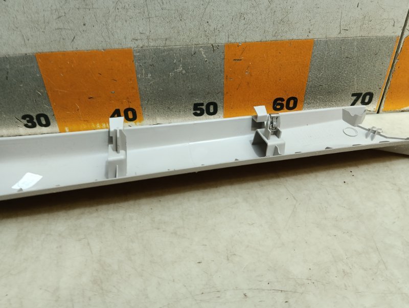 Обшивка стойки