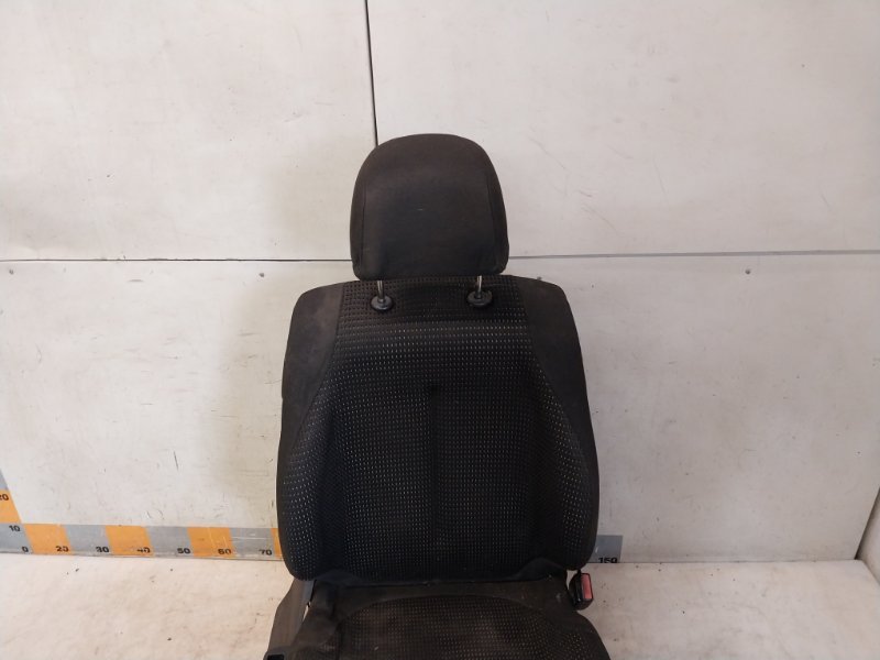 Сиденье переднее правое