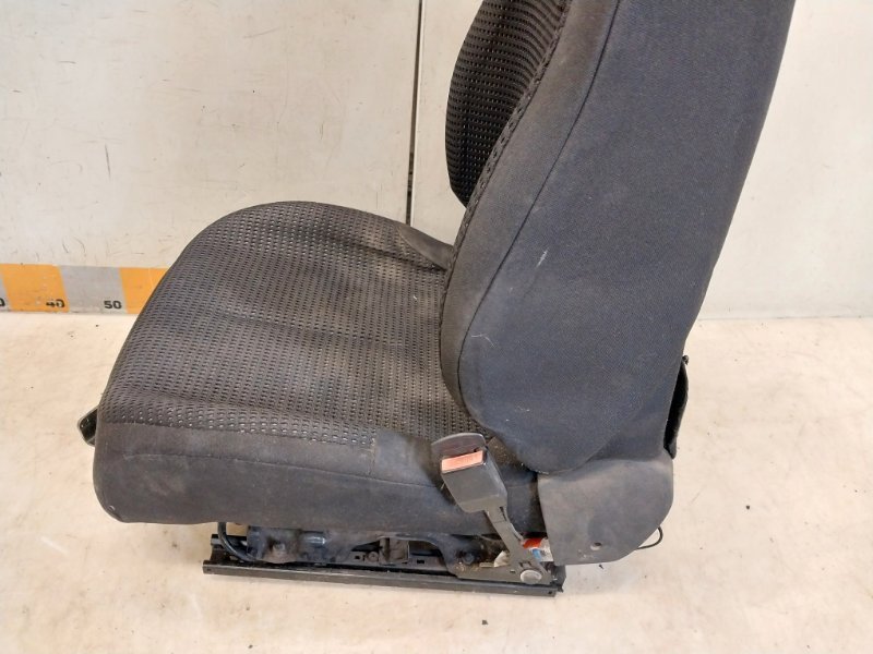 Сиденье переднее правое