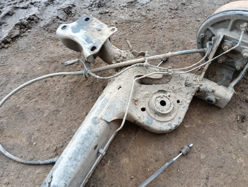 Балка задняя