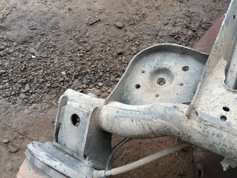 Балка задняя