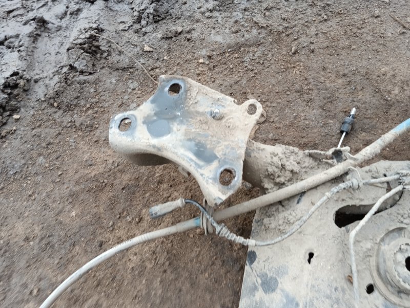 Балка задняя