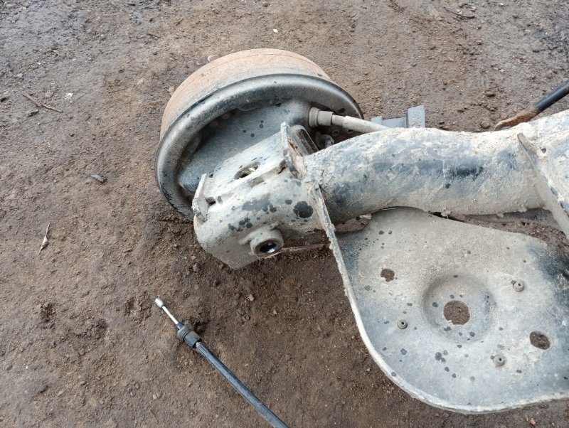 Балка задняя