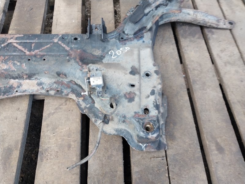 Балка подмоторная