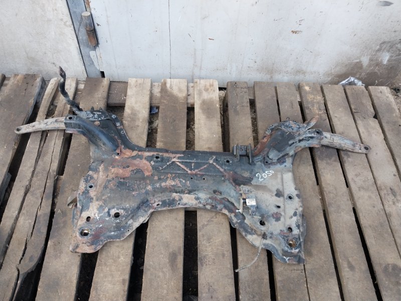 Балка подмоторная