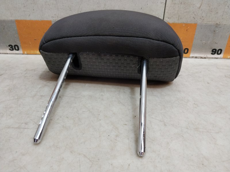 Подголовник сиденья