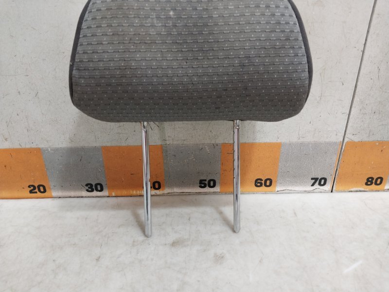 Подголовник сиденья