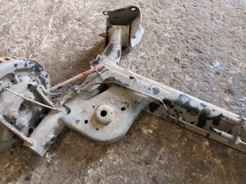 Балка задняя