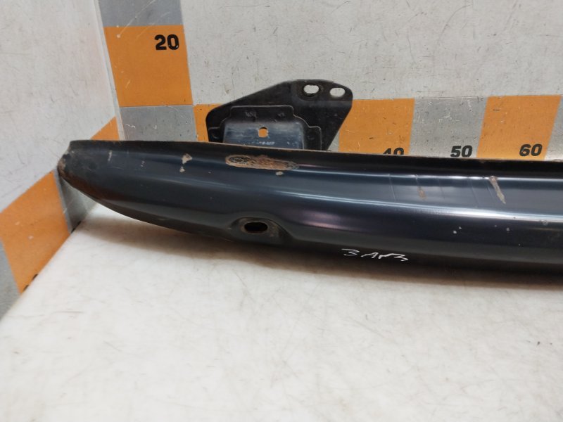 Усилитель заднего бампера