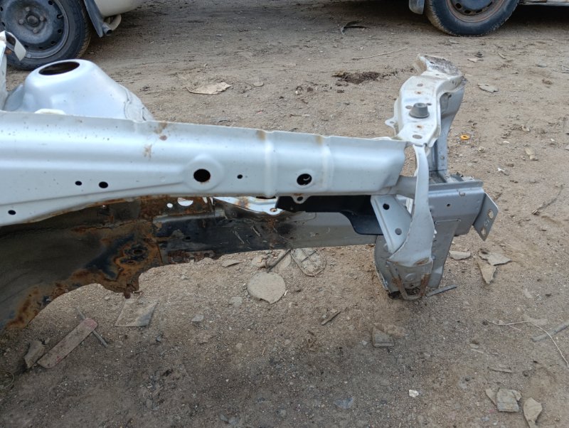 Лонжерон передний правый