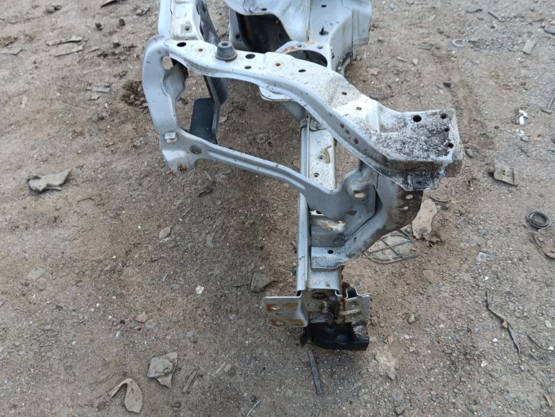 Лонжерон передний правый