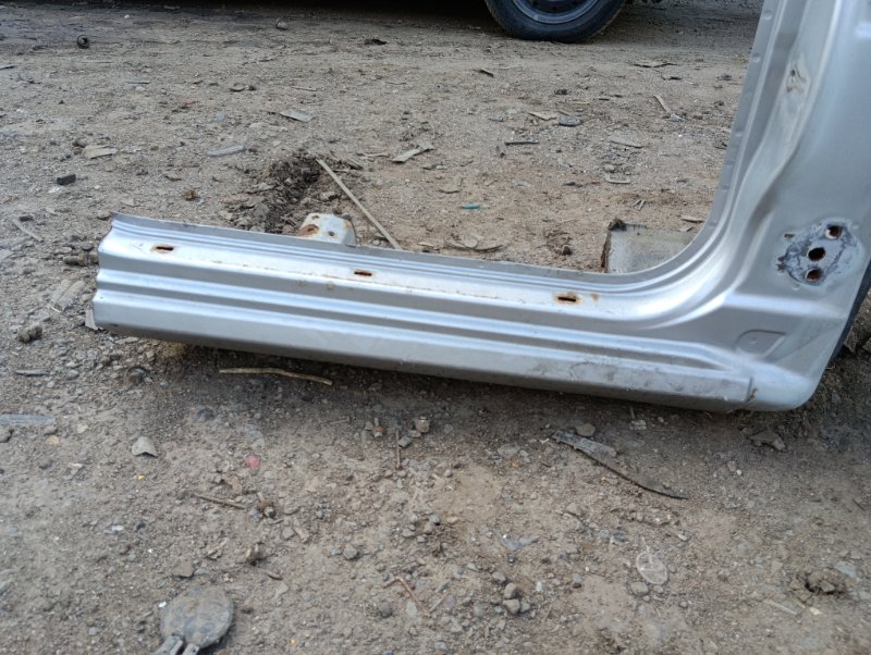 Лонжерон передний правый