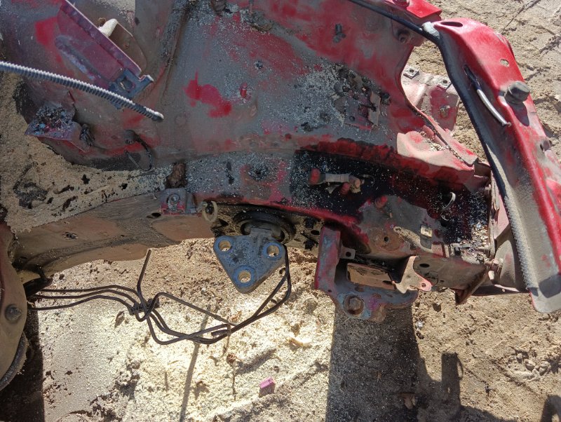 Кузовной элемент