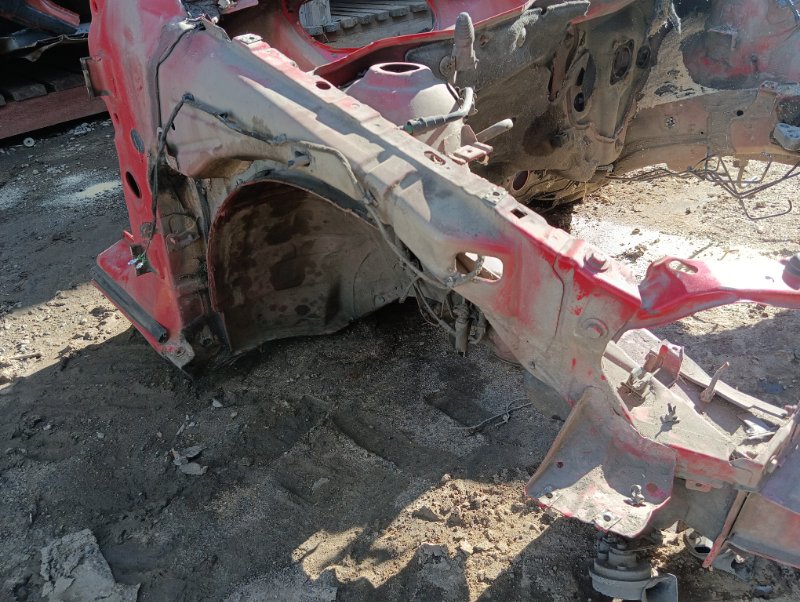 Кузовной элемент