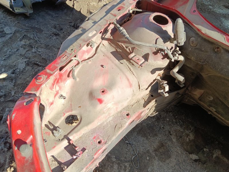 Кузовной элемент