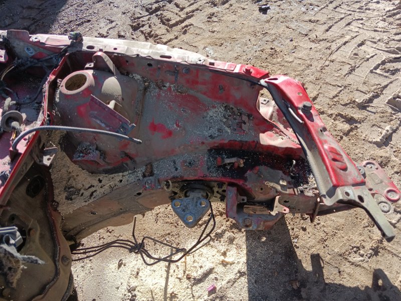 Кузовной элемент