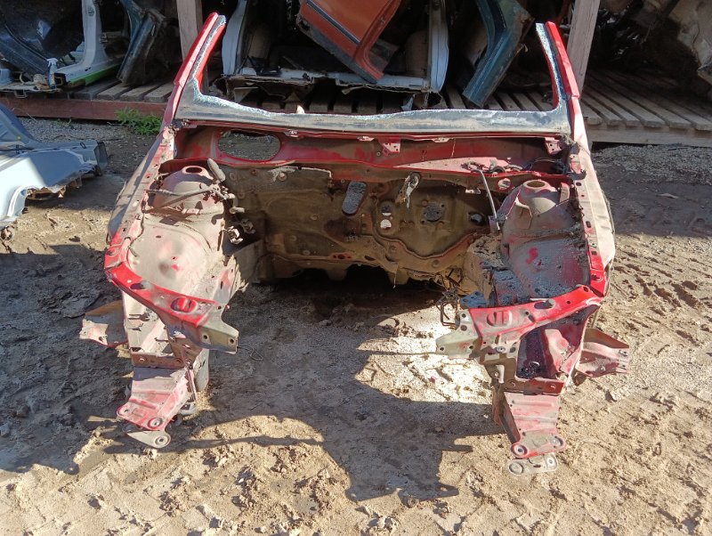 Кузовной элемент