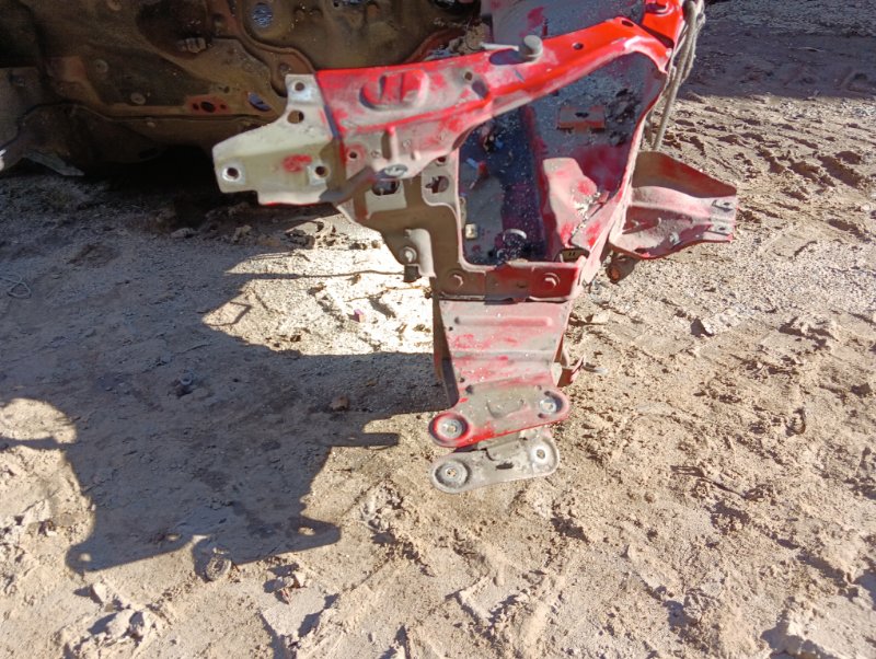 Кузовной элемент