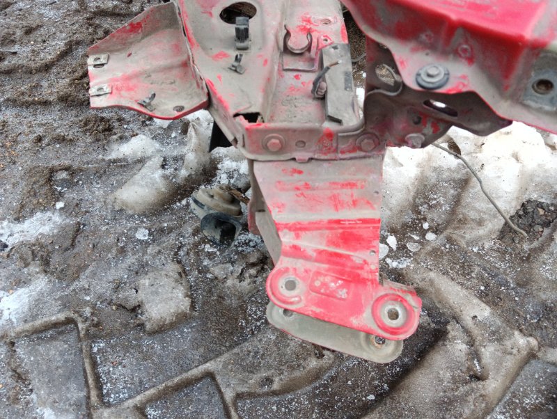 Лонжерон передний правый