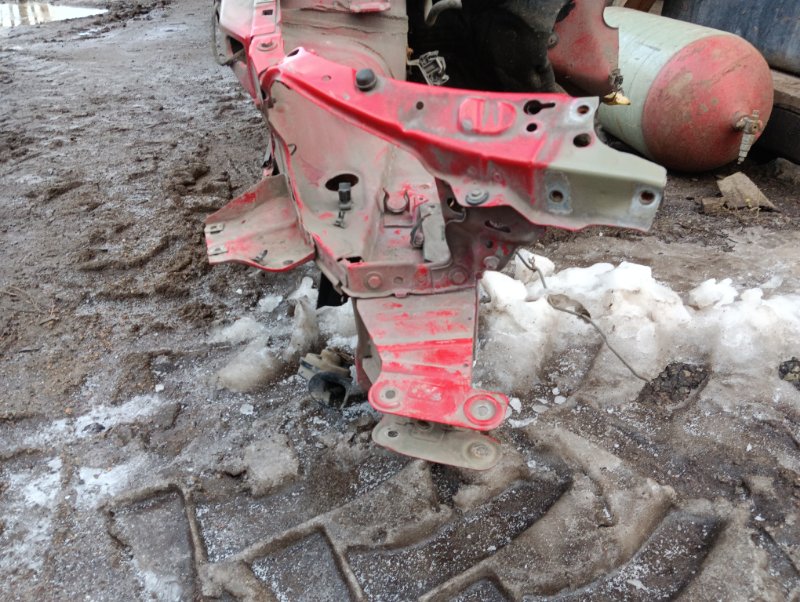 Лонжерон передний правый