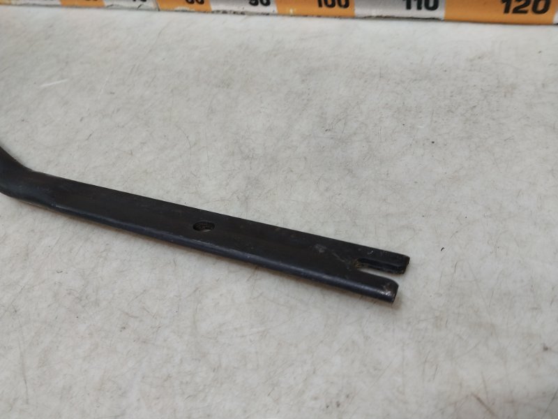 Кронштейн передней балки