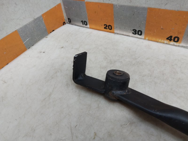 Кронштейн передней балки