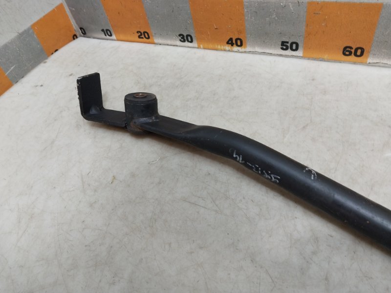 Кронштейн передней балки