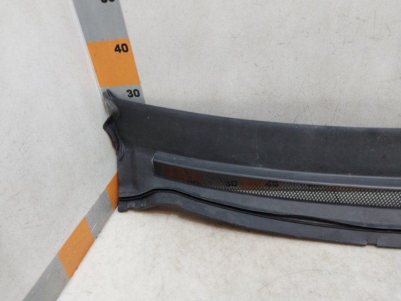 Решетка стеклоочистителей (Жабо)