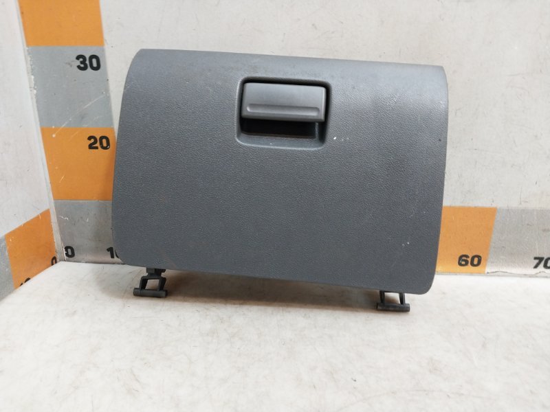 Крышка бардачка