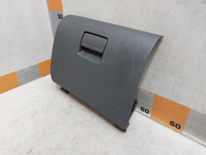 Крышка бардачка