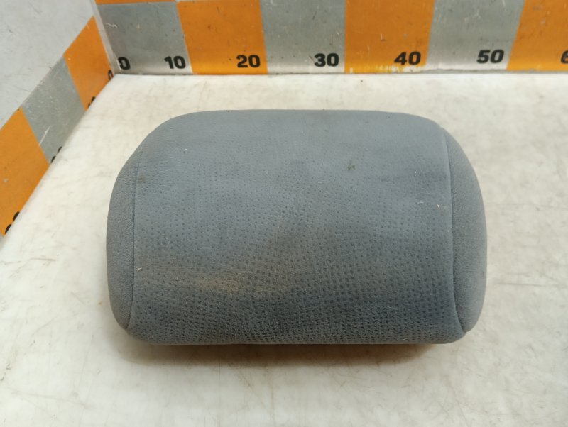 Подголовник сиденья