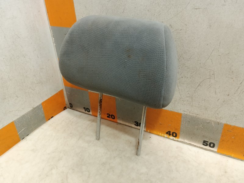 Подголовник сиденья