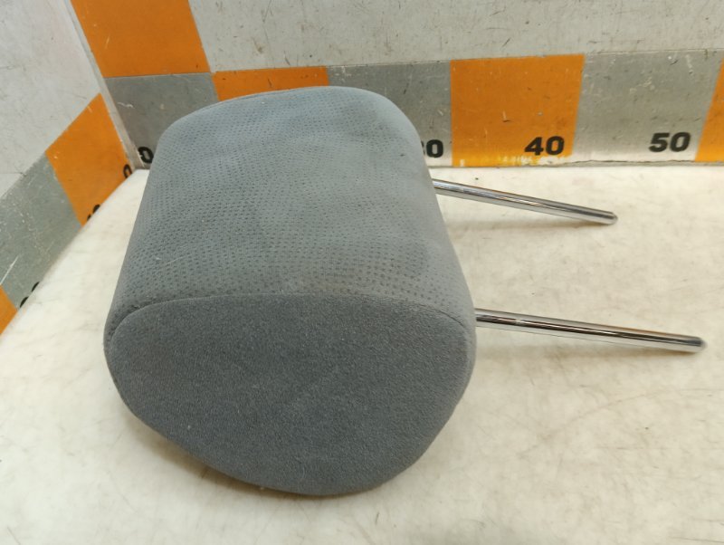 Подголовник сиденья