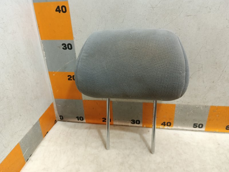 Подголовник сиденья