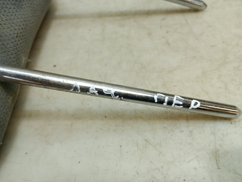 Подголовник сиденья