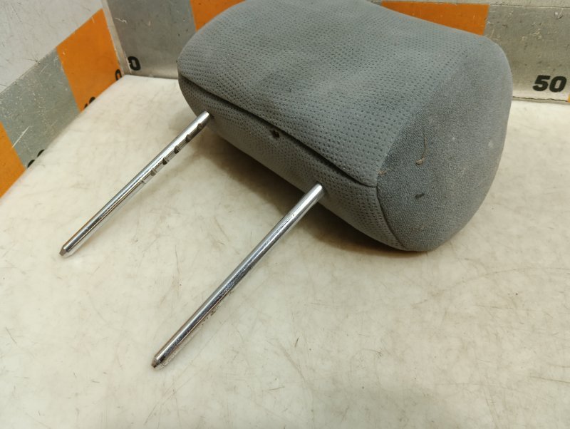 Подголовник сиденья