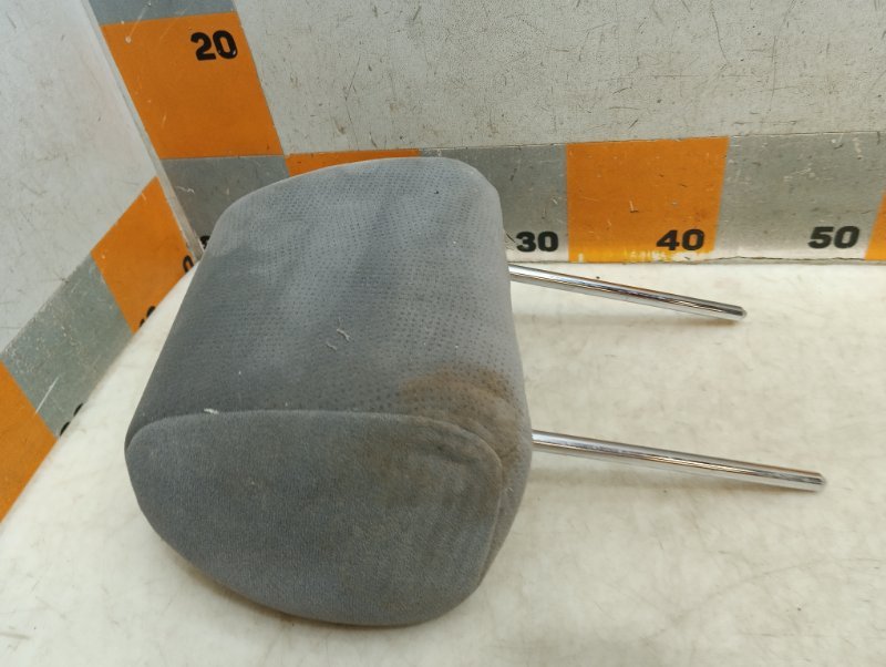 Подголовник сиденья