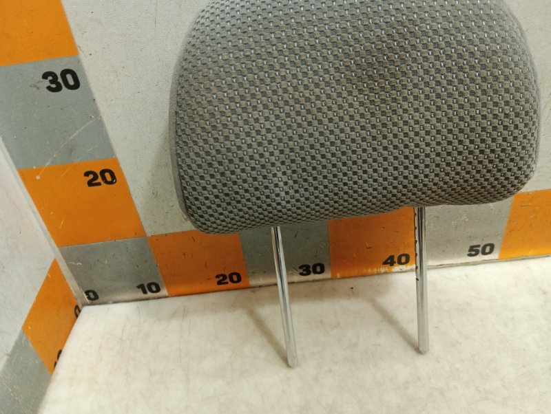 Подголовник сиденья