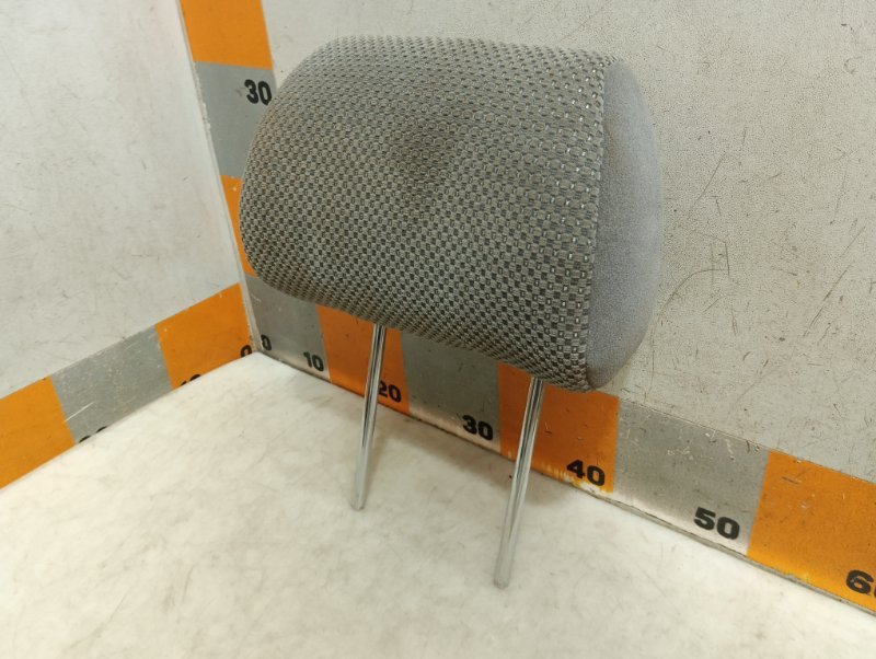 Подголовник сиденья