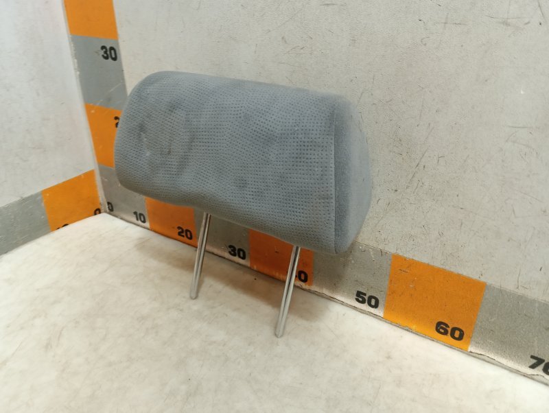 Подголовник сиденья